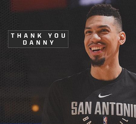 每体：库库离开巴萨因为不被信任，巴尔韦德当时看好米兰达（每体：库库因缺乏信任离开巴萨，巴尔韦德当时更青睐米兰达）