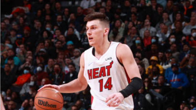 马丁内斯：C罗在葡萄牙不存在“特殊待遇”，每名球员都应被认真对待（马丁内斯：C罗在葡萄牙无“特权”，全队球员一视同仁）