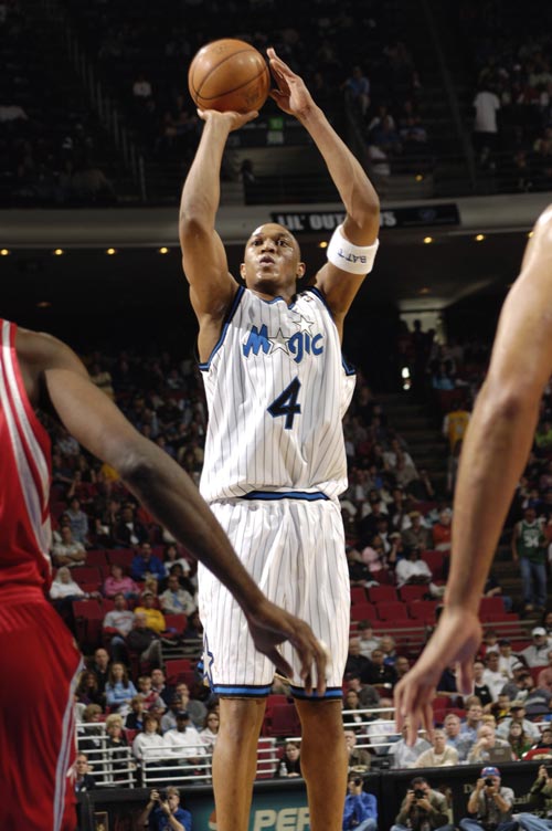 英超维拉绝杀阿森纳！埃梅里复仇接替自己的阿尔特塔六年不晚！（维拉英超绝杀阿森纳！埃梅里雪耻成功，六年后再胜接任者阿尔特塔）