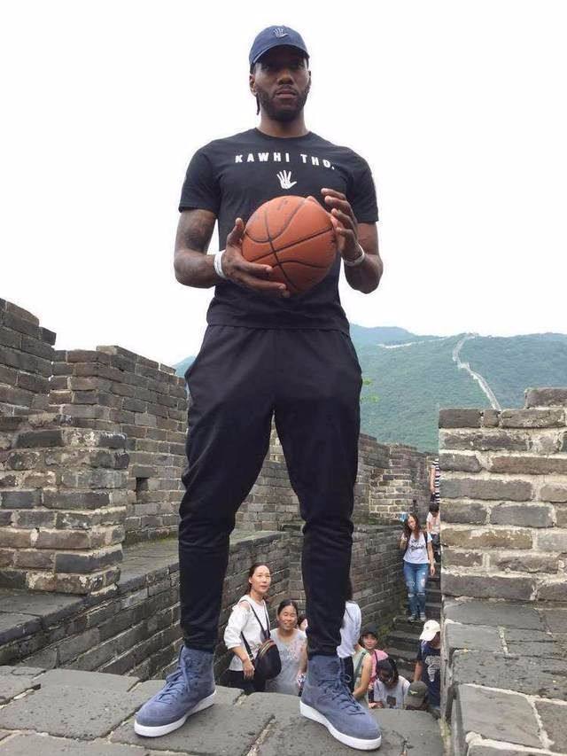 欧冠本周最佳阵容：马杜埃凯、孔德、格林伍德、卡尔在列（欧冠本周最佳阵容出炉：马杜埃凯、孔德、格林伍德、卡尔入选）