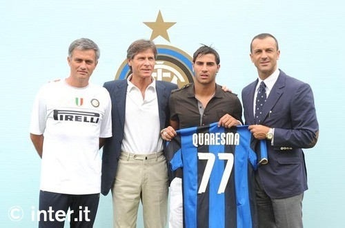 燃情冰雪说走就走第二季谁还在扛雪板？雪如意雪场免费寄存yyds啦！（燃情冰雪·说走就走第二季：雪如意雪场免费寄存上线，雪板不用扛！）