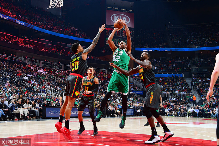 记者：青岛伤兵满营 胡小龙纪卓崴脚&王奕博肩伤复发&段昂君发烧（记者：青岛队伤病不断，胡小龙与纪卓脚踝扭伤，王奕博肩伤复发，段昂君发烧）