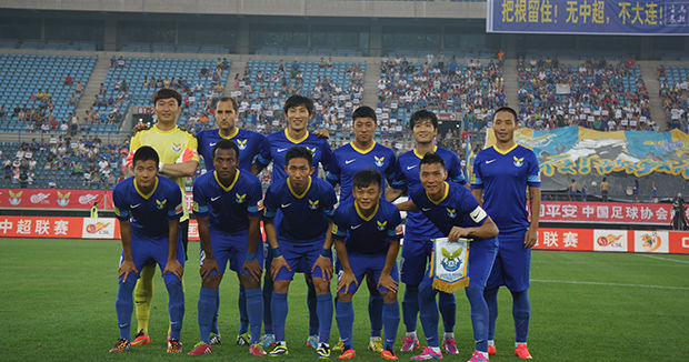 中国裁判马宁执法世界杯，曾判罚C罗梅西（中国裁判马宁将执法世界杯，曾吹罚过C罗与梅西的比赛）