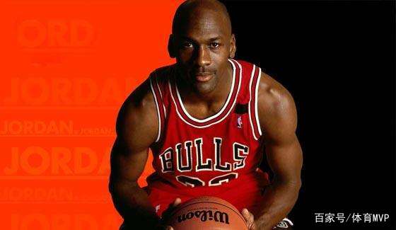 国家德比皇马2-1巴萨5分领跑 近6轮巴萨比皇马多拿9分反超4分（国家德比皇马2-1力克巴萨一度5分领跑，近6轮巴萨净胜9分已反超4分）