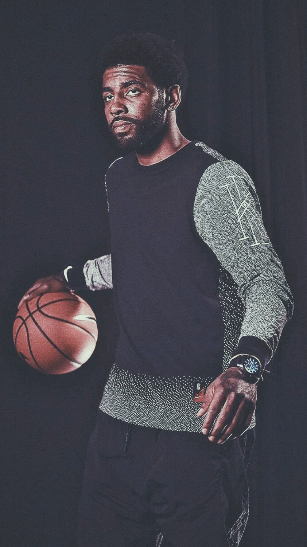 本泽马：阿隆索做不了什么，皇马球员要更多考虑团队而不是自我（本泽马：阿隆索也难以改变现状，皇马球员应以团队为先而非自我）