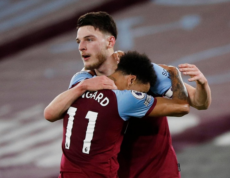 库里：没有追梦和霍福德，我们没有身高和体型优势限制戈贝尔（库里坦言：缺少追梦与霍福德，我们难以凭身高体型优势限制戈贝尔）