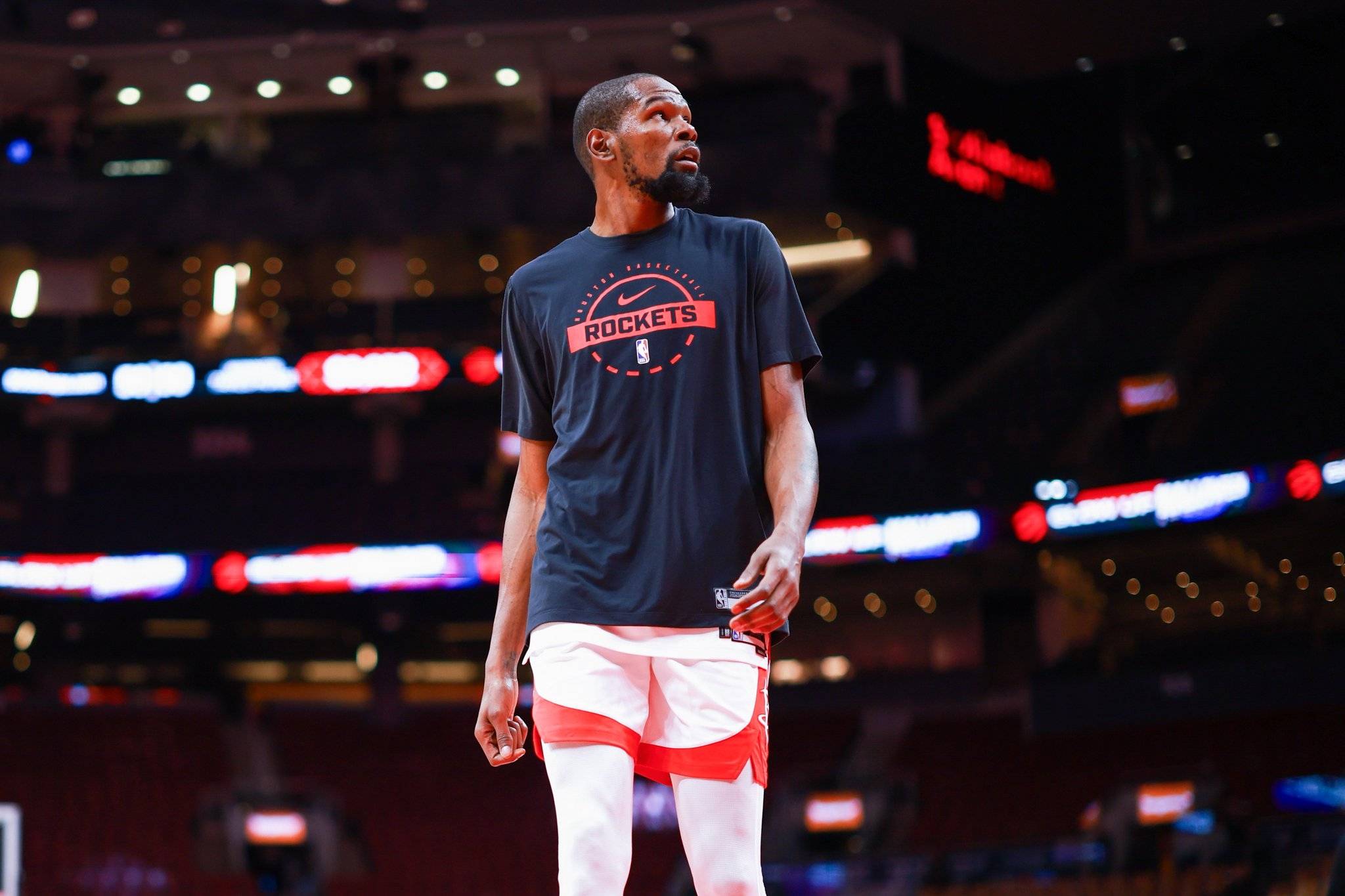 奎因的全面表现：数据背后的故事（数字之下的奎因：全方位表现解析）