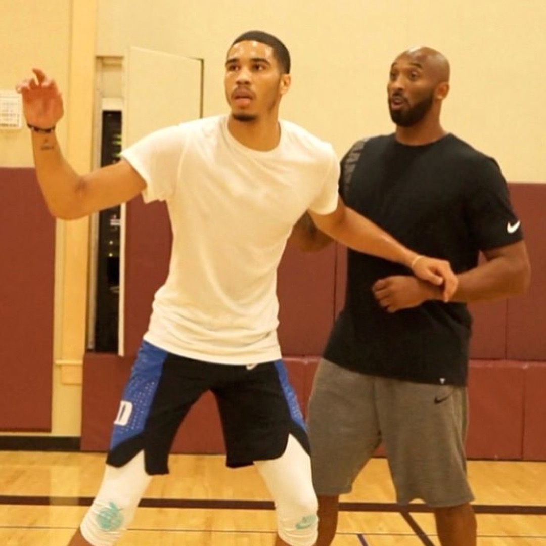 伟大里程碑！哈登赛后INS转发历史得分榜前十海报（里程碑时刻！哈登赛后在INS晒历史得分榜前十海报）