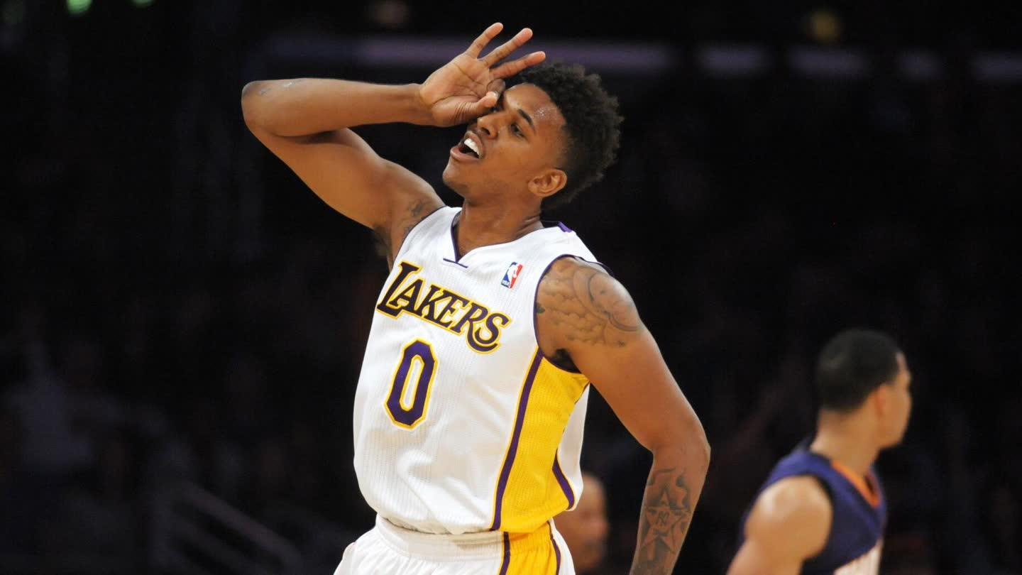 斯坎迪奇抵达圣保罗（斯坎迪奇飞抵圣保罗）