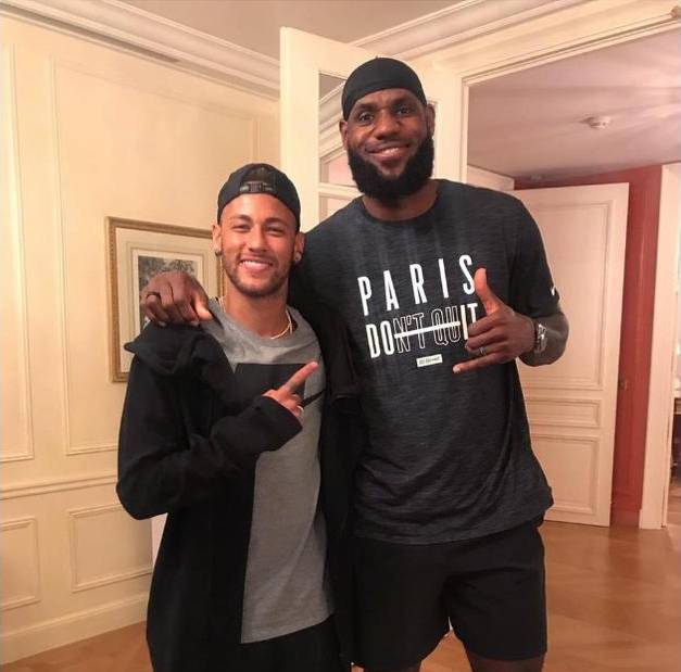 已3连败！今天骑士迎战黄蜂 米切尔&梅里尔&小克雷格·波特出战（骑士带着三连败战黄蜂，米切尔、梅里尔和小克雷格·波特今日出战）