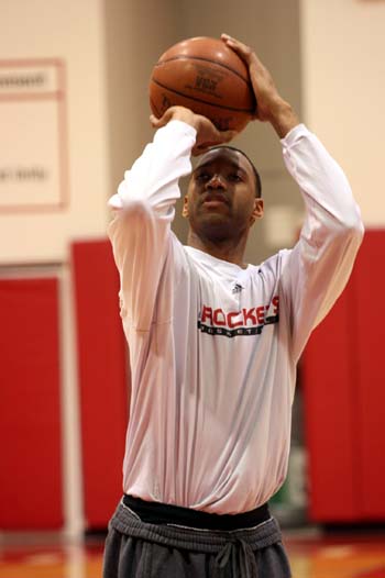 尼日利亚非洲杯大名单：奥斯梅恩领衔，卢克曼、伊沃比在列（尼日利亚公布非洲杯阵容：奥斯梅恩压阵，卢克曼、伊沃比入选）