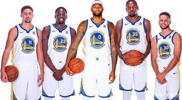 如何提升足球场上的无球跑动？（如何增强足球场上的无球跑动能力？）